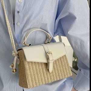 Straw box bag with cream top